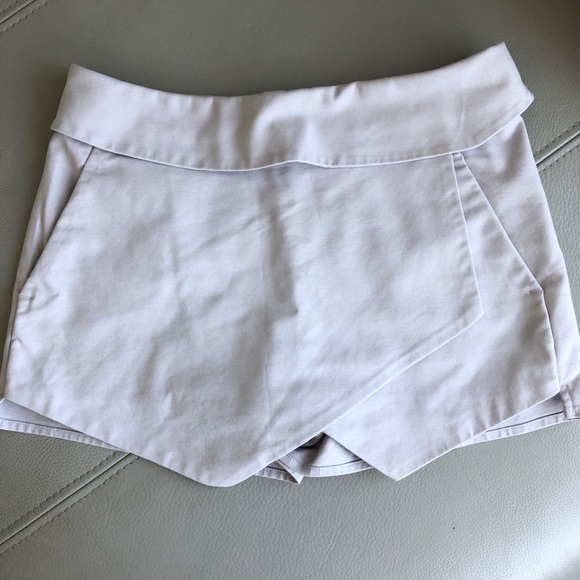 Aritzia Talula Berklee Skort - size 2 lilac - Picture 3 of 5